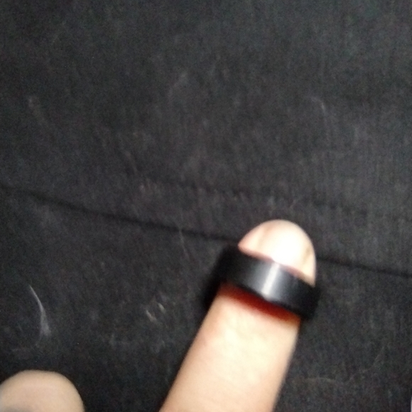 Ring - Picture 3 of 3